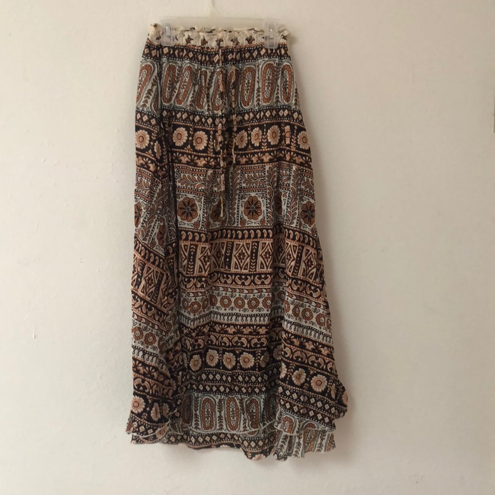 Billabong long boho cotton skirt -beautiful print